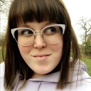 Meet your Posher, Cait